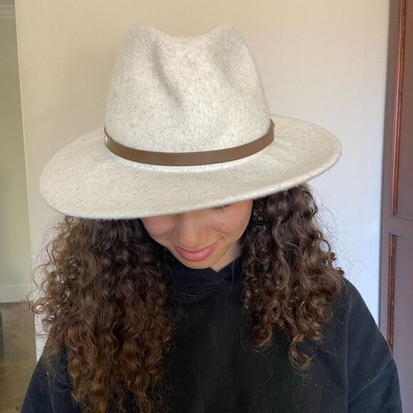 Free People Wythe Felt Hat with Leather Band Cream NWOT - Picture 5 of 6